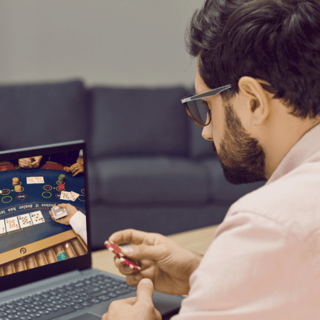 Online Casinos vs. Land-Based: Your Ultimate Gambling Guide